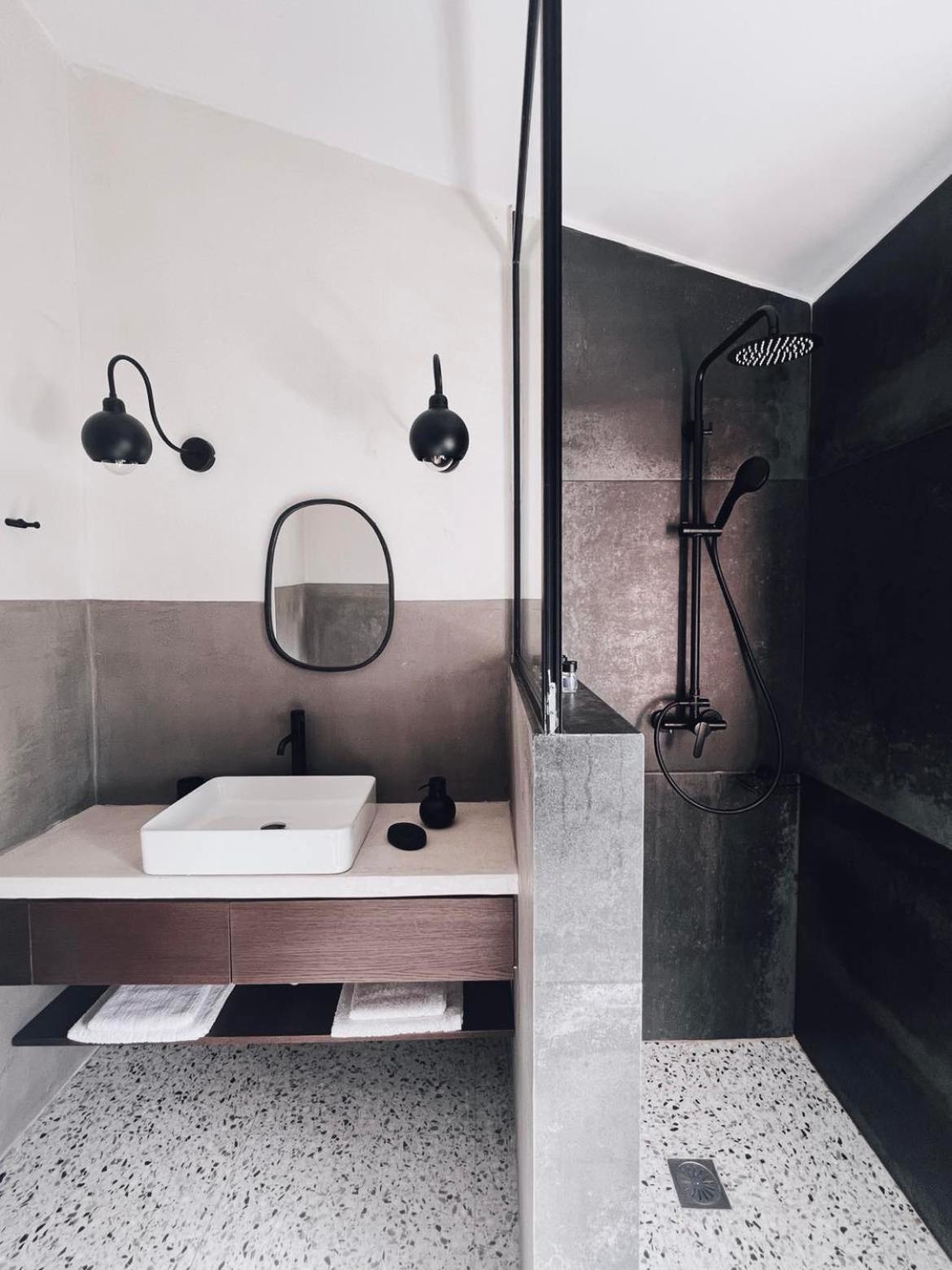 Alfiea Home 65M2 & Alfiea Studio 35M2 Луца Экстерьер фото